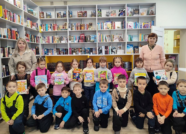 Будем много мы читать, чтобы все на свете знать